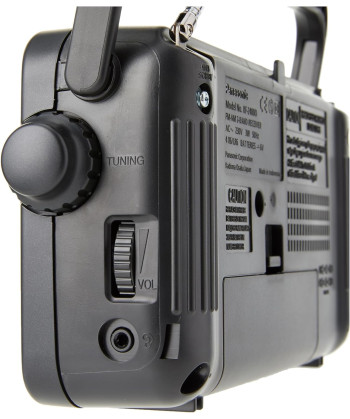 2-BAND RADIO, AM/FM, BATTERY AND MAINS POWER RF2400 (PANASONIC)